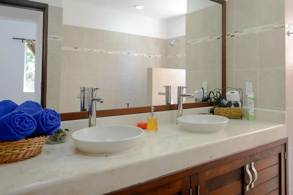 פורטו אוונטורס Villas Picalu Lodge מקסיקו