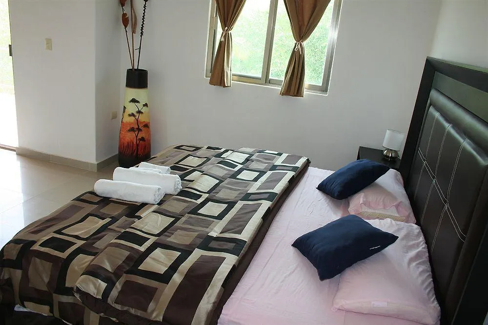 פורטו אוונטורס Villas Picalu Lodge 2*, פורטו אוונטורס