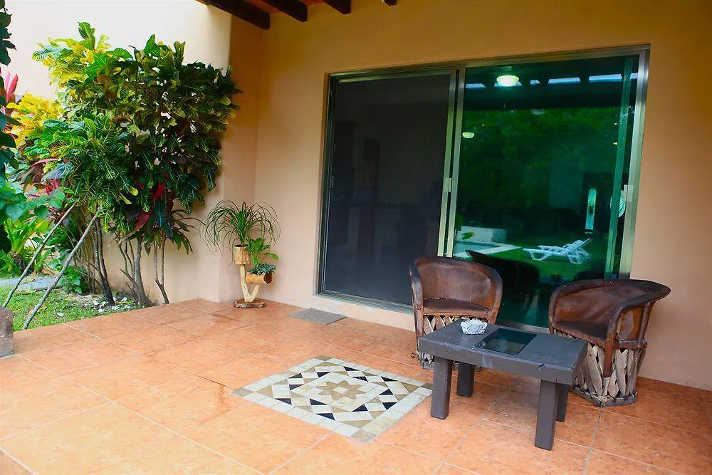 פורטו אוונטורס Villas Picalu Lodge פורטו אוונטורס