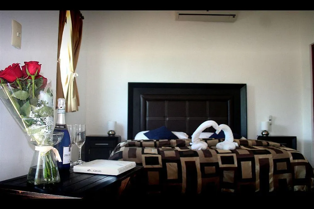 פורטו אוונטורס Villas Picalu Lodge 2*, פורטו אוונטורס