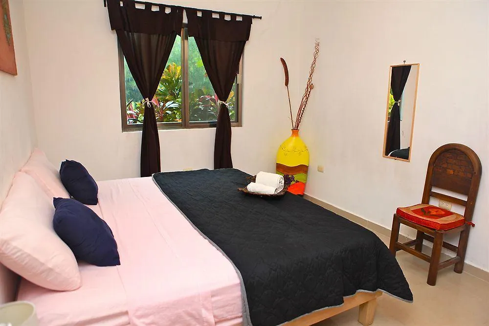 ** לינה וארוחת בוקר פורטו אוונטורס Villas Picalu Lodge מקסיקו