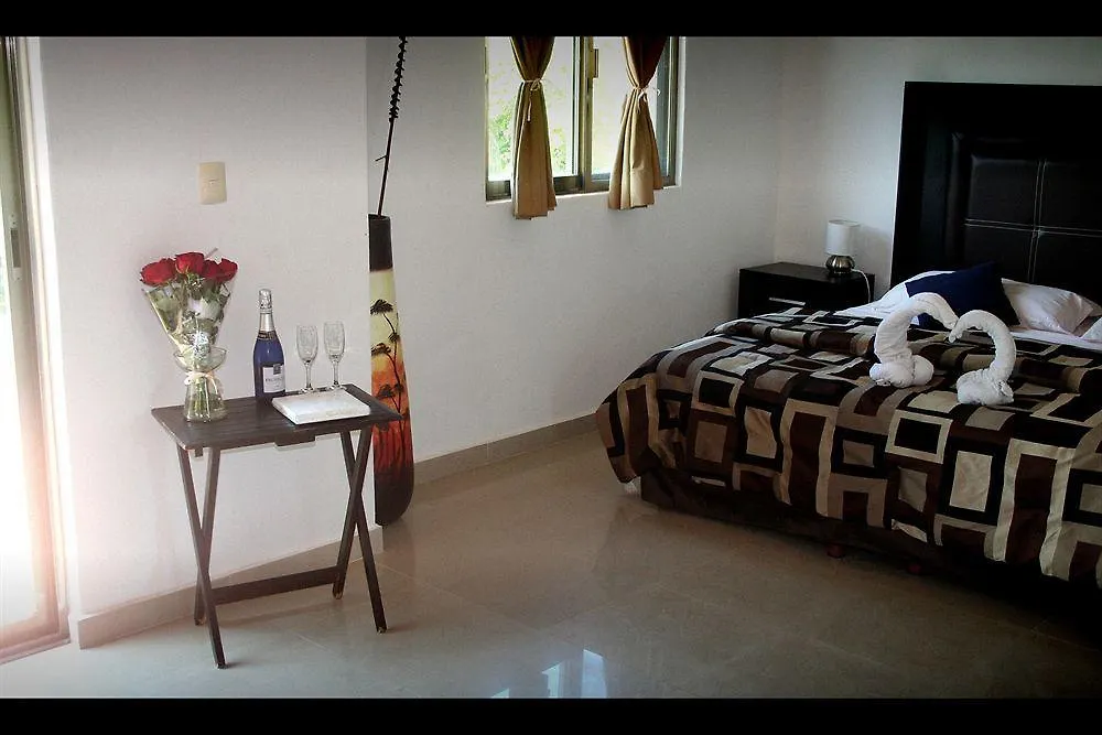 بويرتو أفينتوراس Villas Picalu Lodge فندق مبيت وإفطار
